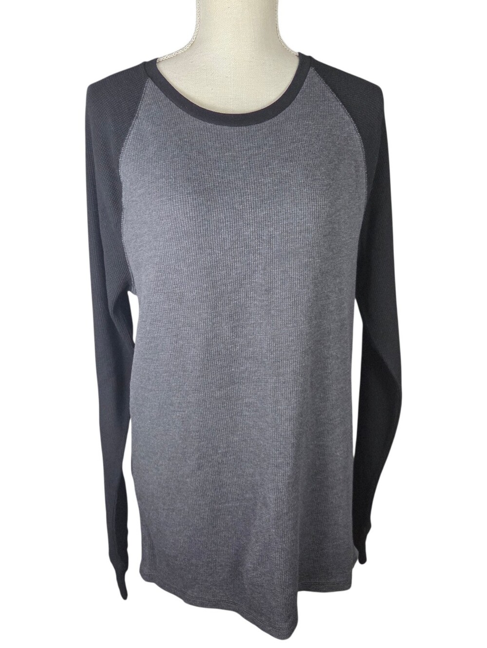 🔥4/$20 Old Navy Waffle Knit Long Sleeve Tee Large Black/Gray Soft Washed Raglan